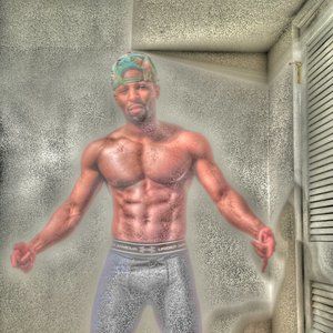 Meet your Posher, Adrian